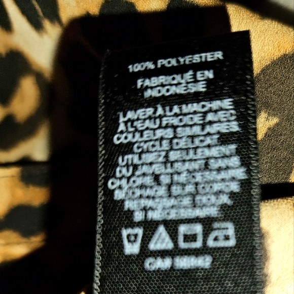 Express Portofino - Leopard Print Women's Top - Picture 4 of 8